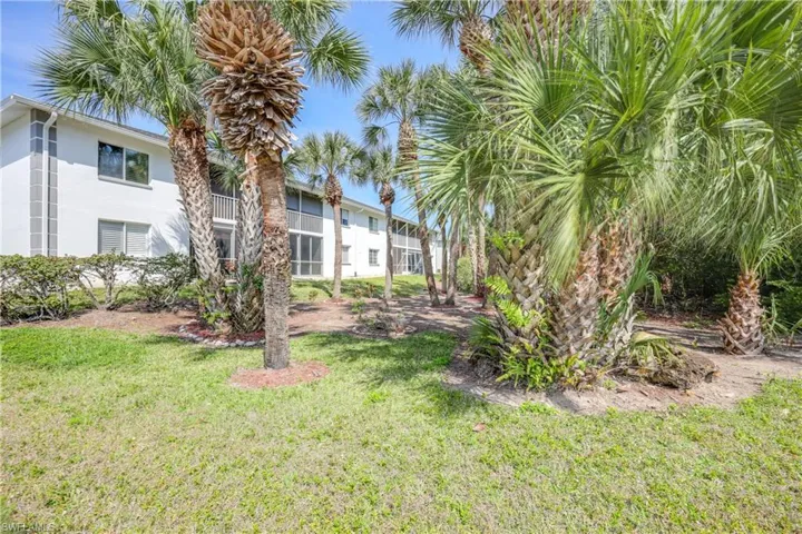 196  Belina  DR, Naples, FL 34104