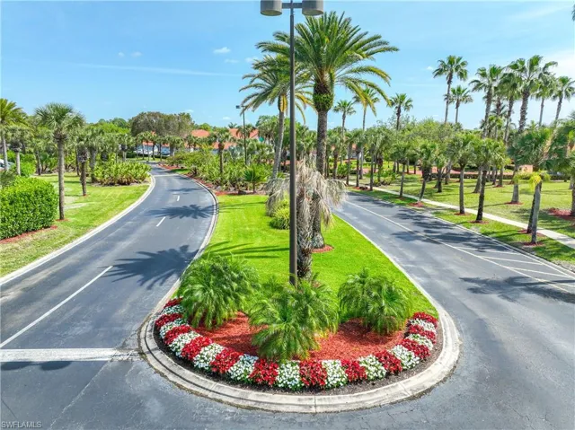 196  Belina  DR, Naples, FL 34104