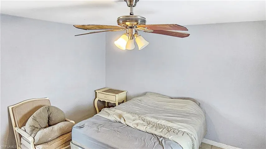 2319 NE 26th ST, CAPE CORAL FL 33909