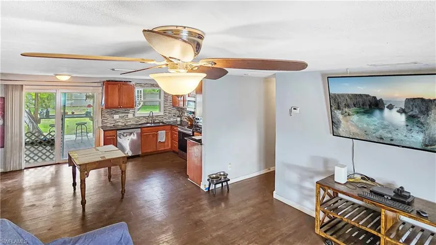 2319 NE 26th ST, CAPE CORAL FL 33909