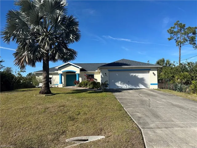384  Charwood S AVE, Lehigh Acres, FL 33974