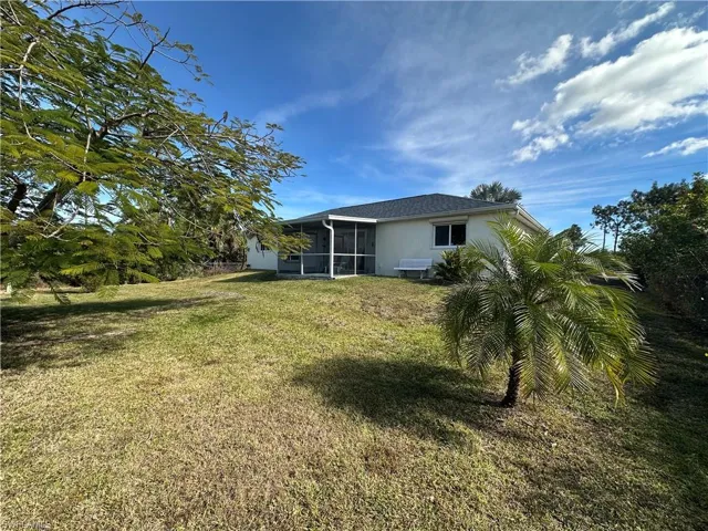 384  Charwood S AVE, Lehigh Acres, FL 33974