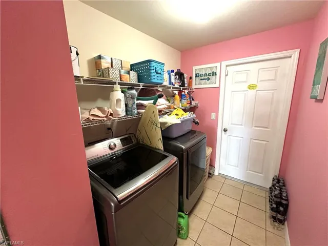 384  Charwood S AVE, Lehigh Acres, FL 33974