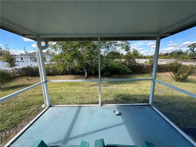 384  Charwood S AVE, Lehigh Acres, FL 33974