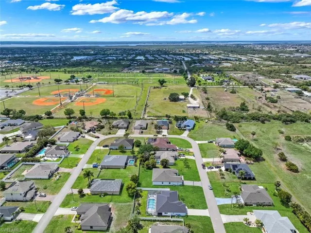 2118 Sw 12th Ter, Cape Coral, Florida 33991