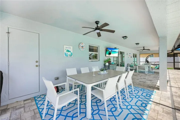 2118 Sw 12th Ter, Cape Coral, Florida 33991
