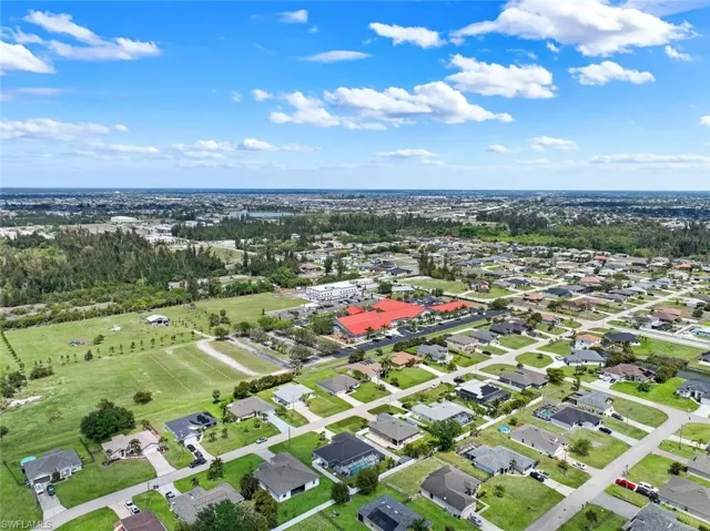 2118 Sw 12th Ter, Cape Coral, Florida 33991