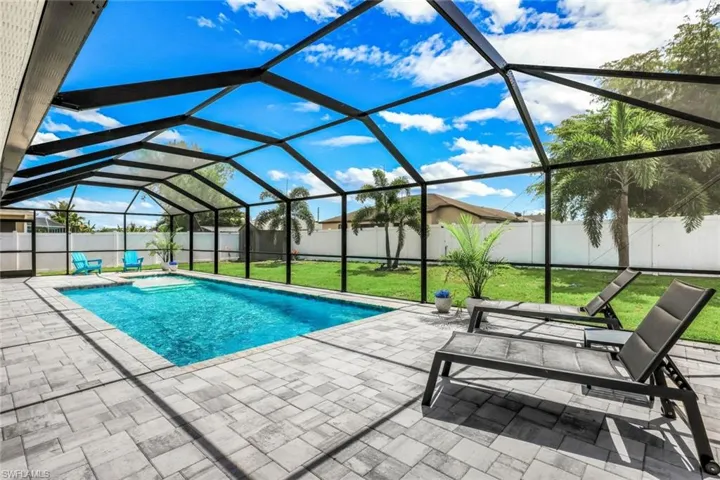 2118 Sw 12th Ter, Cape Coral, Florida 33991