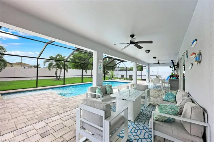 2118 Sw 12th Ter, Cape Coral, Florida 33991