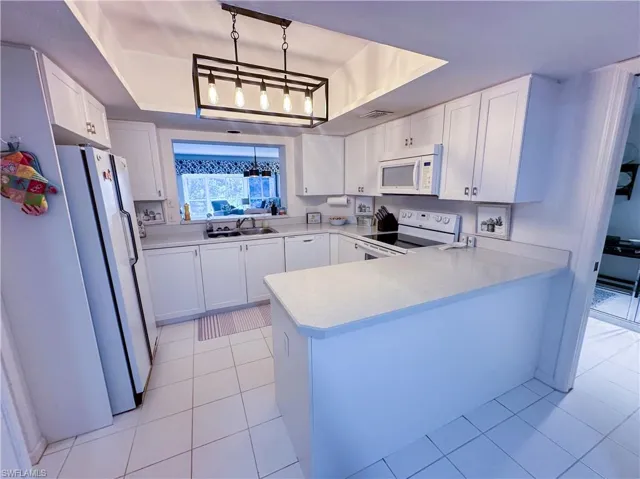 4240 Lake Forest Dr 413, Bonita Springs, Florida 34134
