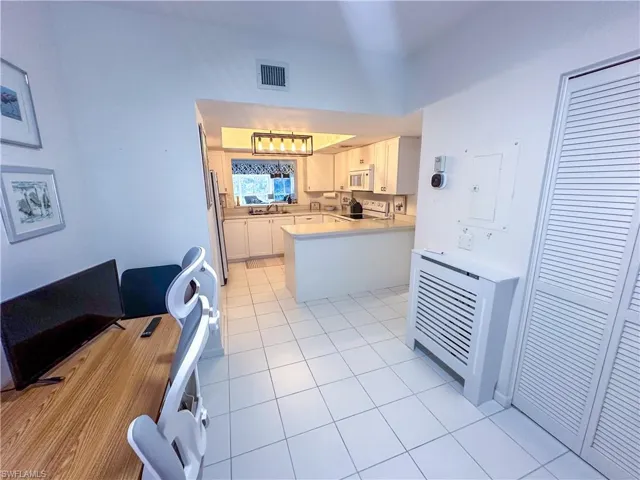 4240 Lake Forest Dr 413, Bonita Springs, Florida 34134