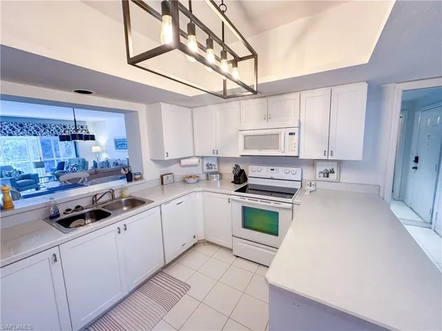 4240 Lake Forest Dr 413, Bonita Springs, Florida 34134