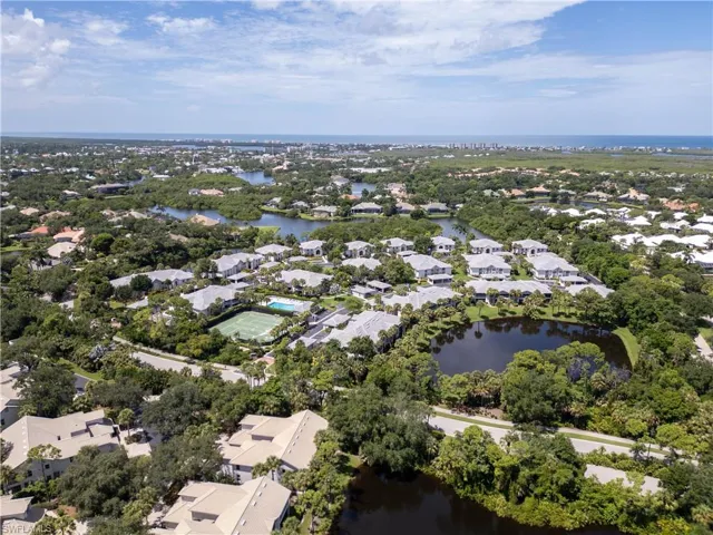 4240 Lake Forest Dr 413, Bonita Springs, Florida 34134