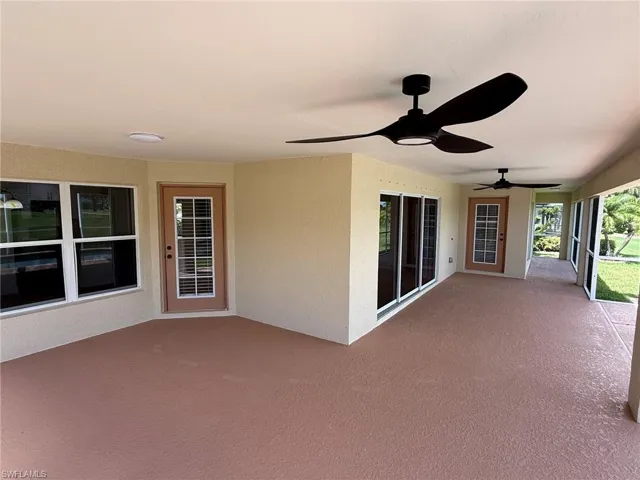 Under truss lanai