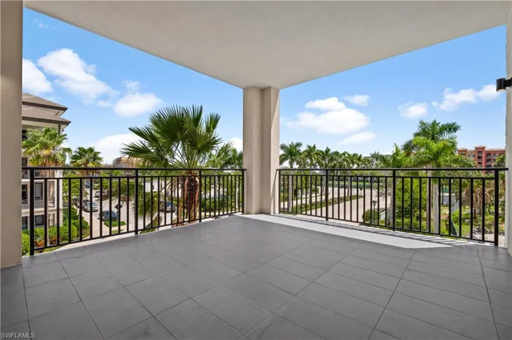 1130 3rd Ave S 309, Naples, Florida 34102