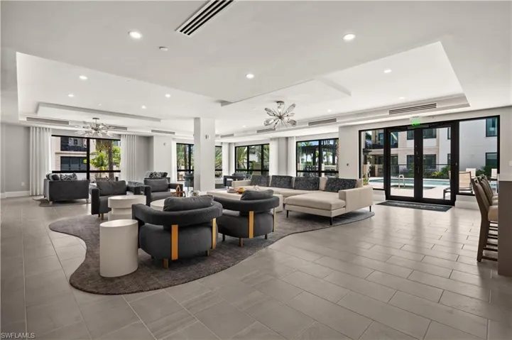 1130 3rd Ave S 309, Naples, Florida 34102
