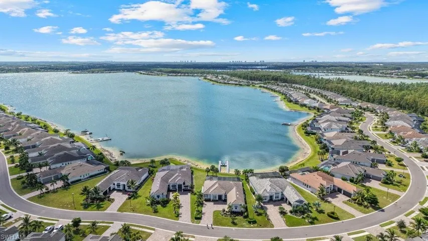 14316 Blue Bay Cir, Estero, Florida 33928