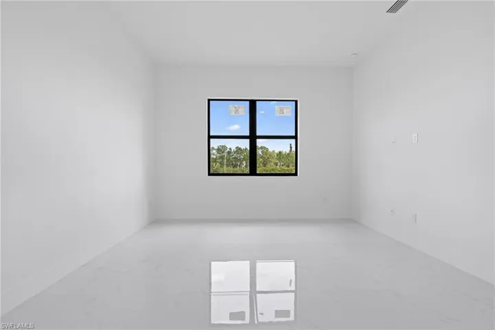 17 W 7th St, Lehigh Acres, Florida 33972