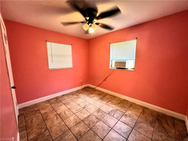 Guest bedroom #1