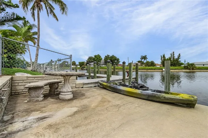 109 Sw 8th St, Cape Coral Fl 33991