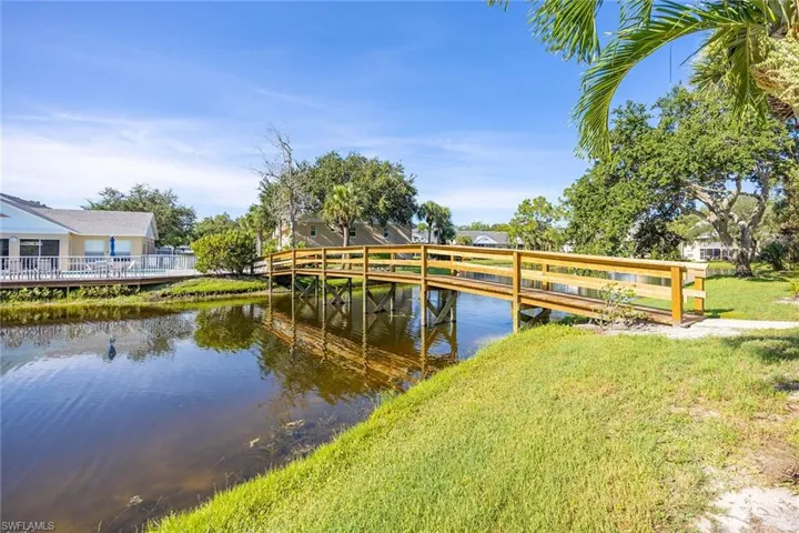 138 Pebble Shores Dr 201, Naples, Florida 34110