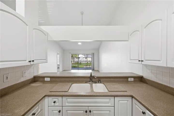 138 Pebble Shores Dr 201, Naples, Florida 34110