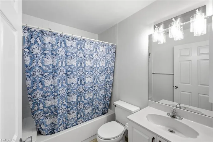 138 Pebble Shores Dr 201, Naples, Florida 34110