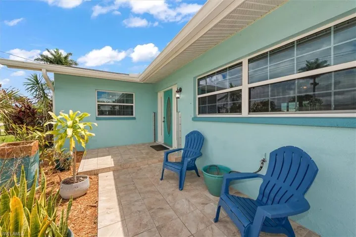 1720  Club House W RD, North Fort Myers, FL 33917