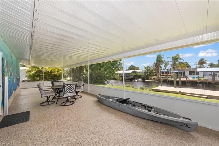 1720  Club House W RD, North Fort Myers, FL 33917