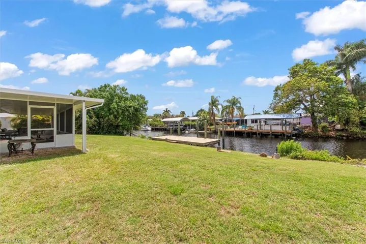 1720  Club House W RD, North Fort Myers, FL 33917