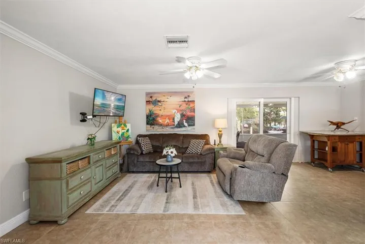 1720  Club House W RD, North Fort Myers, FL 33917