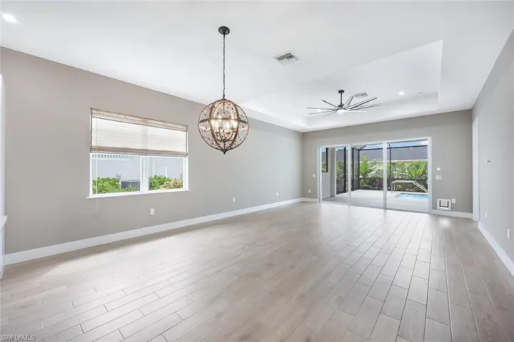Unfurnished living room