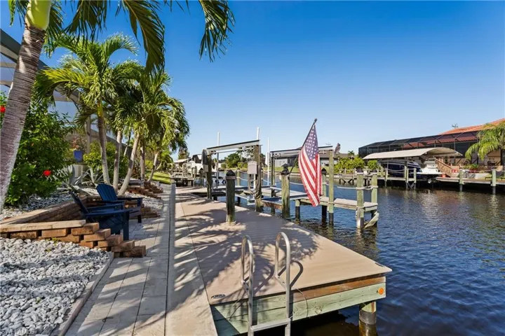 2303 Sw 39th St, Cape Coral, Florida 33914