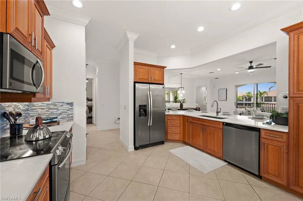 5004 Maxwell CIR, Naples, FL 34105,225056558