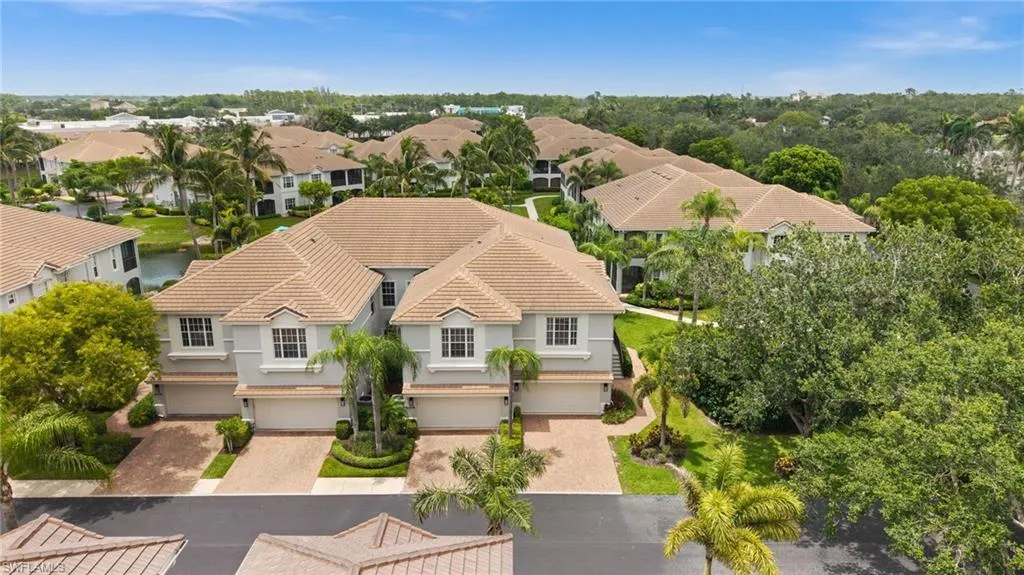 5004 Maxwell CIR, Naples, FL 34105,225056558