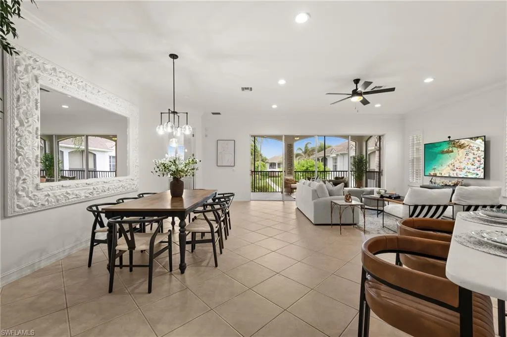 5004 Maxwell CIR, Naples, FL 34105,225056558