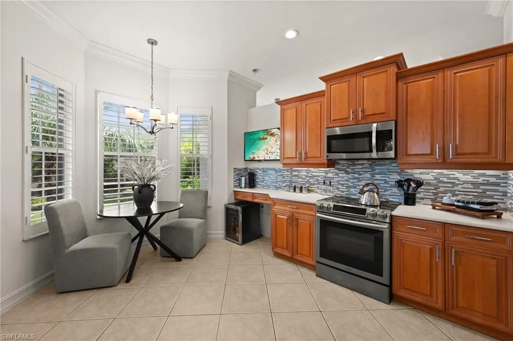 5004 Maxwell CIR, Naples, FL 34105,225056558