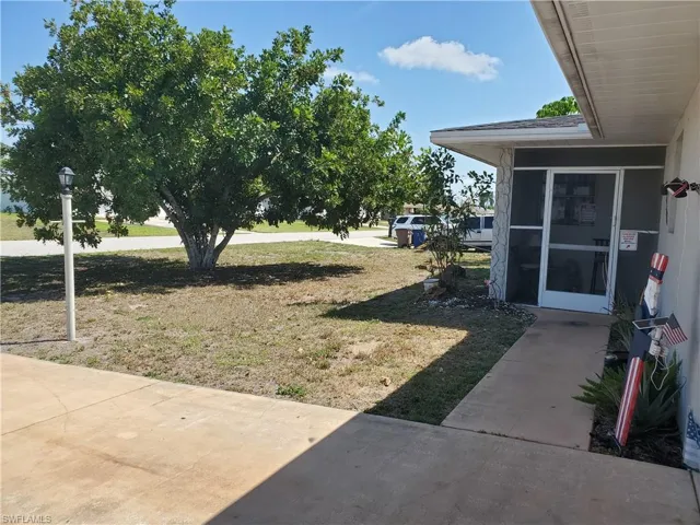 306 Hollywood St, Lehigh Acres, Florida 33936