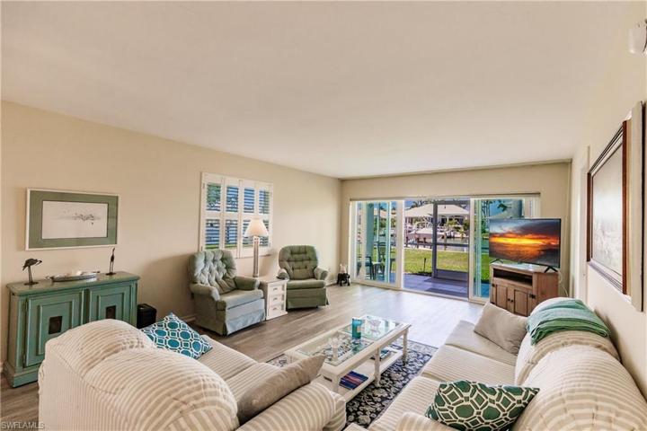 Ample windows
