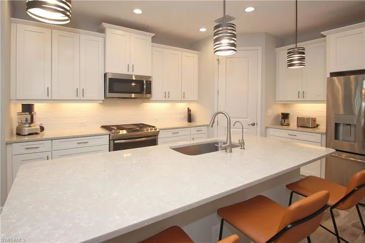 Beautiful Island Kitchen