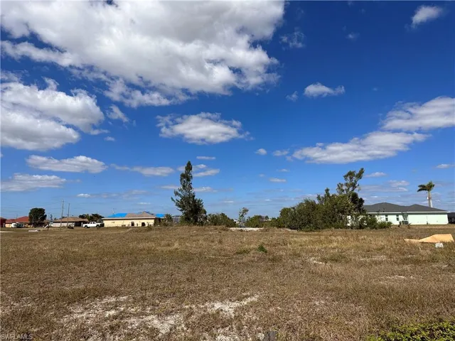 109 Ne 12th Ln, Cape Coral Fl 33909