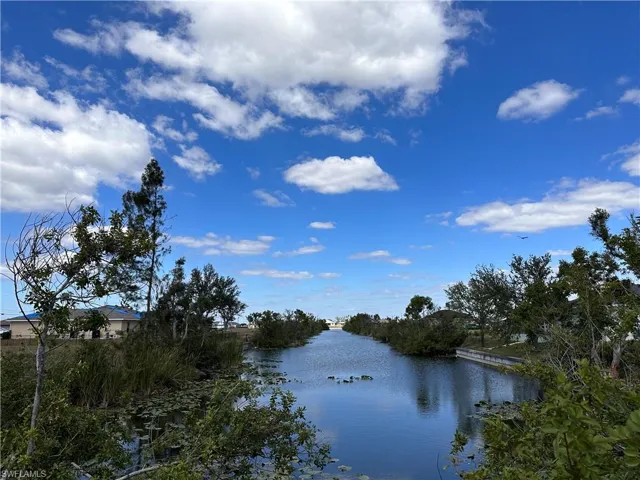 109 Ne 12th Ln, Cape Coral Fl 33909