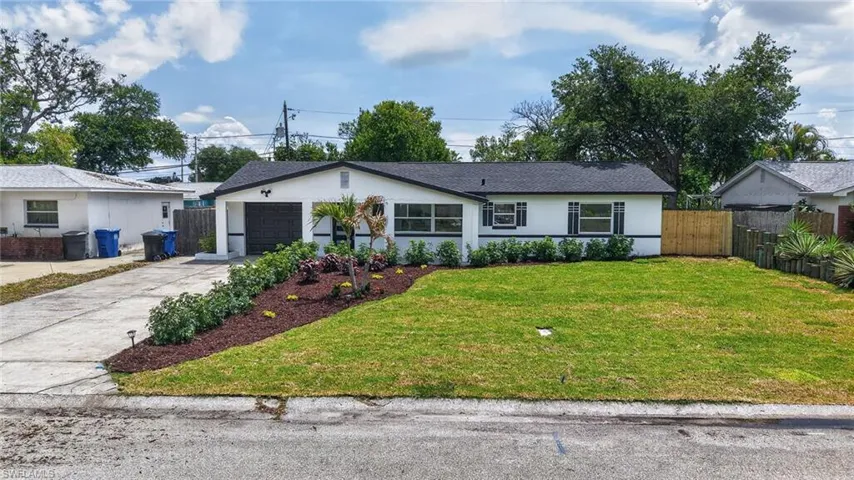 2897 66th Way N, St. Petersburg, Florida 33710