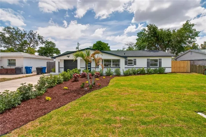 2897 66th Way N, St. Petersburg, Florida 33710
