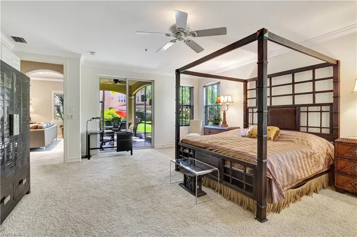 2866  Castillo  CT, Naples, FL 34109