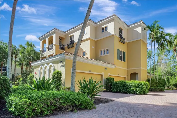 2866  Castillo  CT, Naples, FL 34109