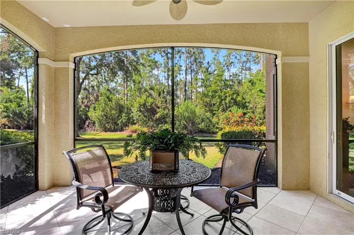 2866  Castillo  CT, Naples, FL 34109