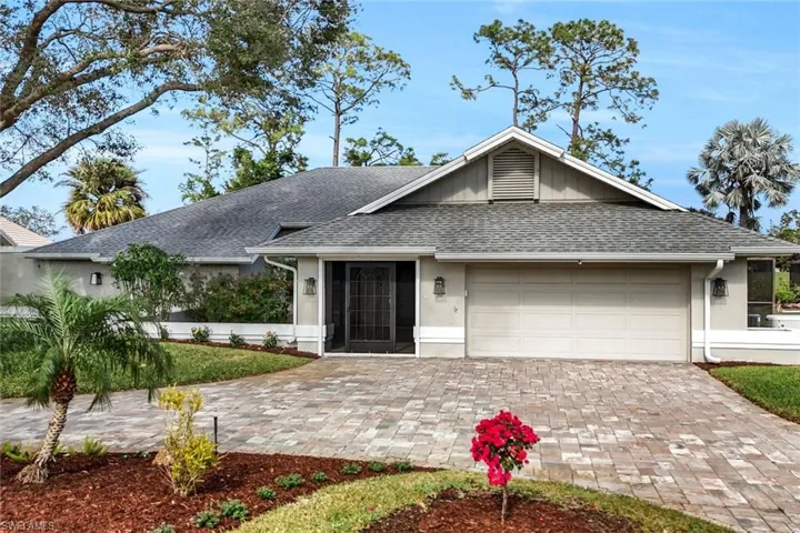 Paver circular driveway