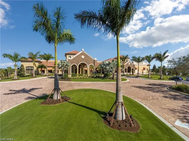 9584  Trevi  CT, Naples, FL 34113