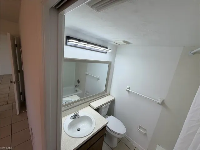 master bedroom- bathroom